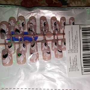 Floral Press-On Nails